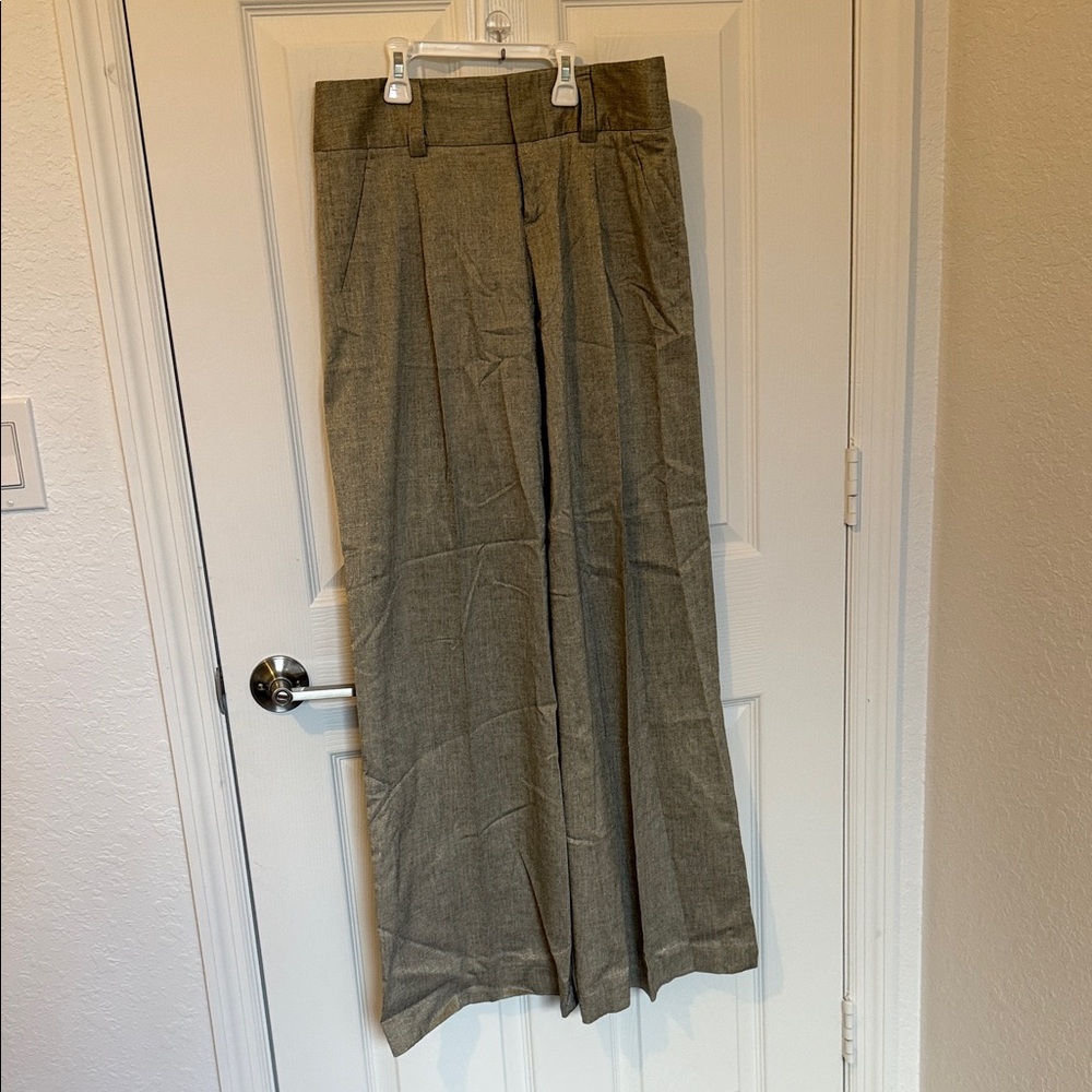 Alice + Olivia Olive Chinos